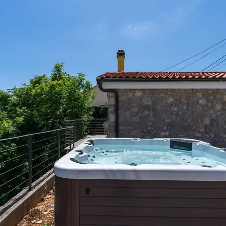 Prázdninový dům Delux House With Jaccuzzi
